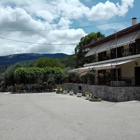 Toulatos Pantelis Apartment Poulata