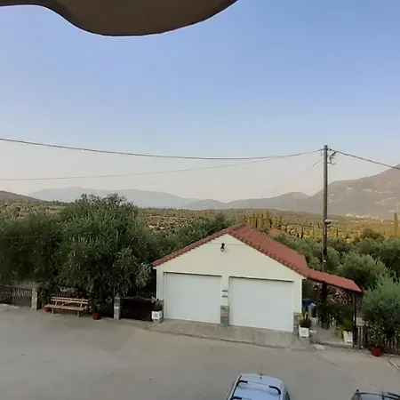 Toulatos Pantelis Apartmán Pouláta