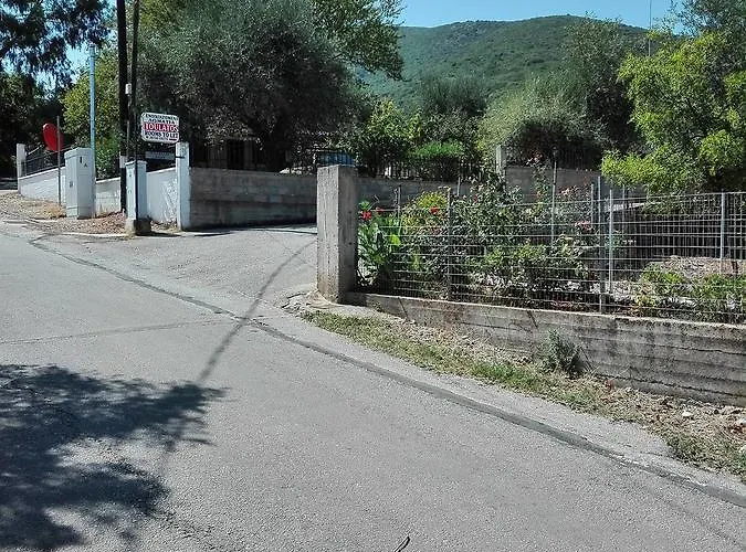 Toulatos Pantelis * Pouláta